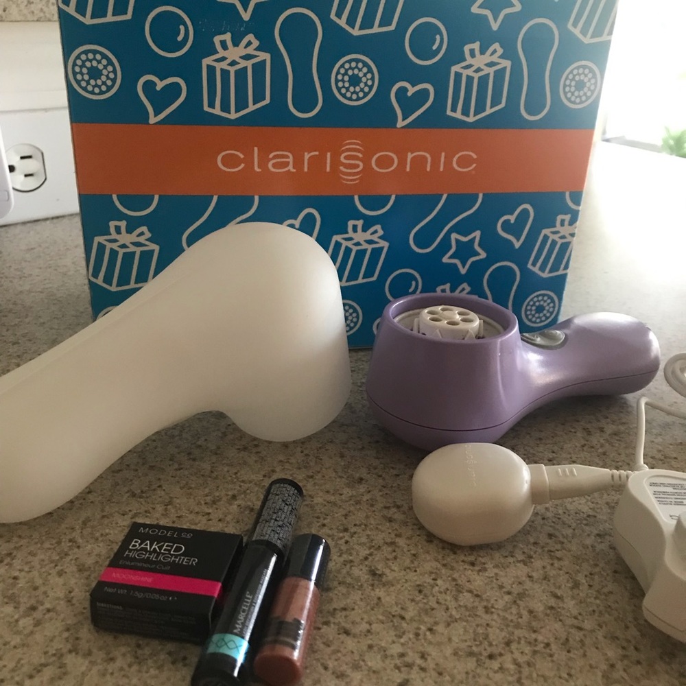 Clarisonic MIA 2, gently used and cared for